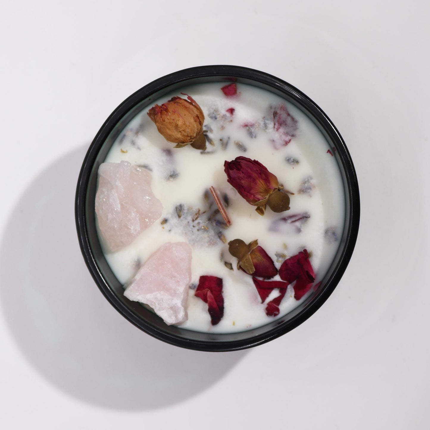 The Lovers Crystal Magic Candle – Rose Quartz & Blooming Rose Meadow | Romance, Affection & Heart Healing (22hr Burn Time)