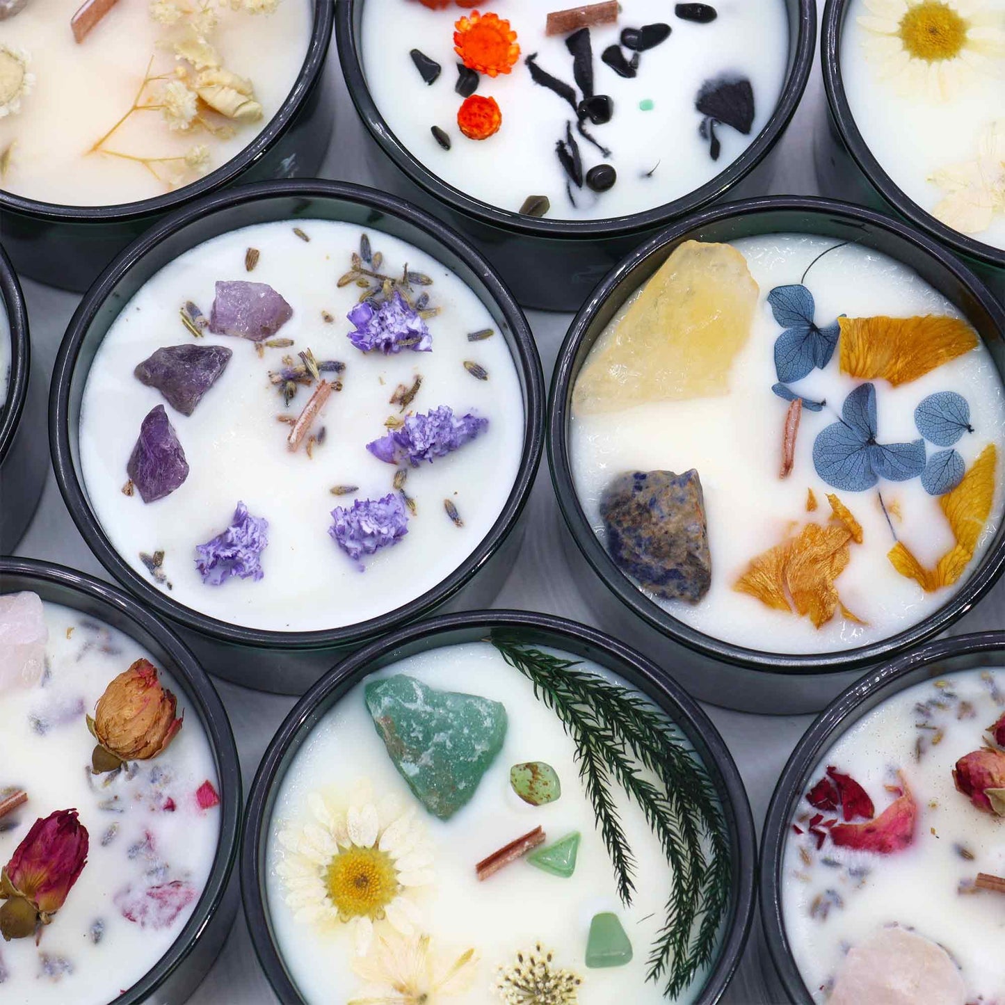 The Lion Crystal Magic Candle – Rock Quartz & Jasmine Garden | Peace, Calm & Healing Energy (22hr Burn Time)