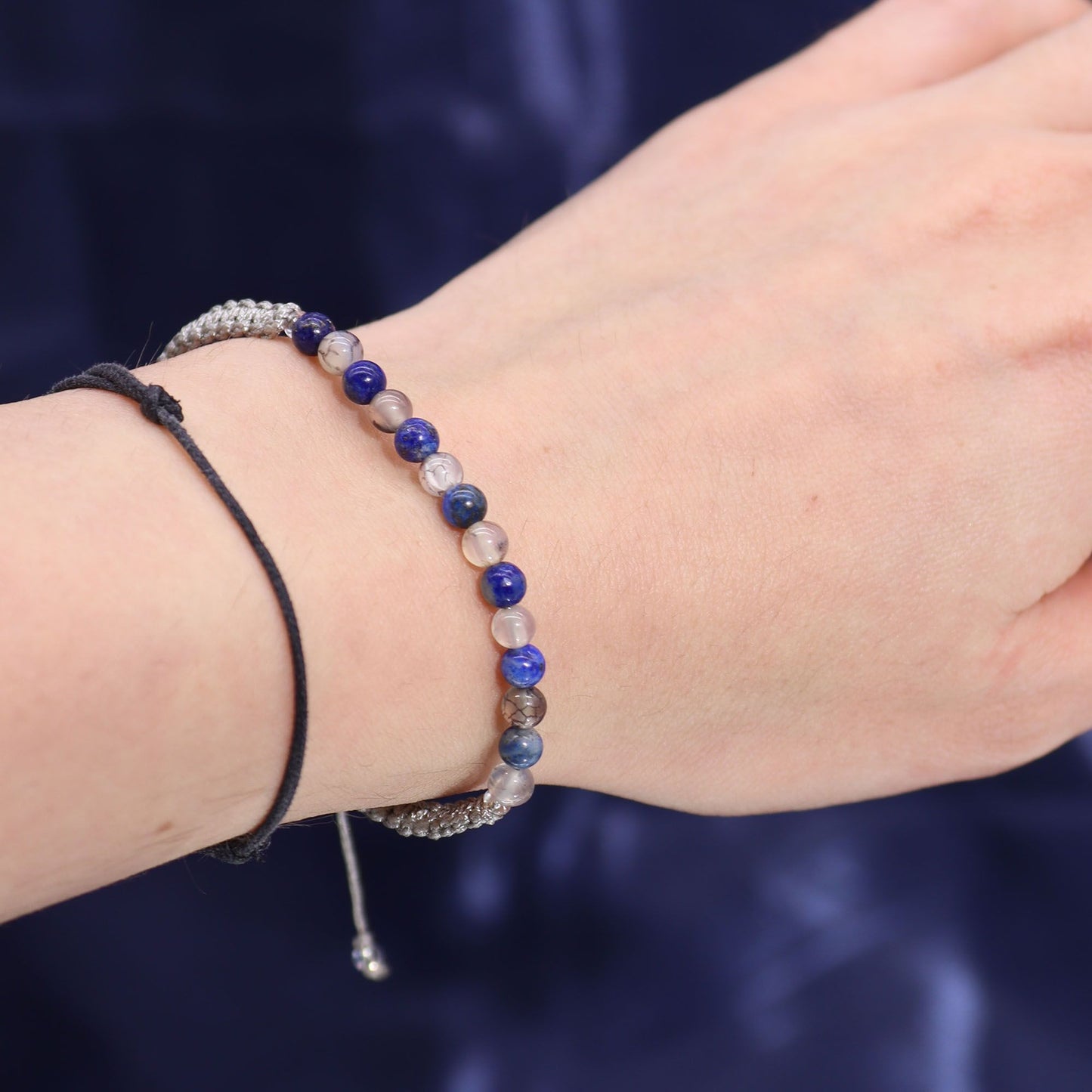 Taurus Zodiac Crystal Candle & Gemstone Bracelet – Forest Emerald & Patchouli | Lapis Lazuli & Moss Agate Crystals